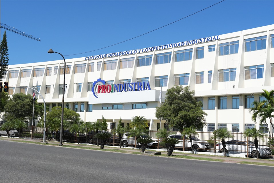 Proindustria fortalece la infraestructura industrial con obras que impulsan la inversión y la generación de empleos Proindustria