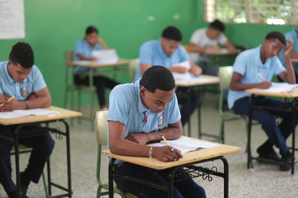 Ministerio de Educación informa que están disponibles resultados de la primera convocatoria de las Pruebas Nacionales Pruebas Nacionales