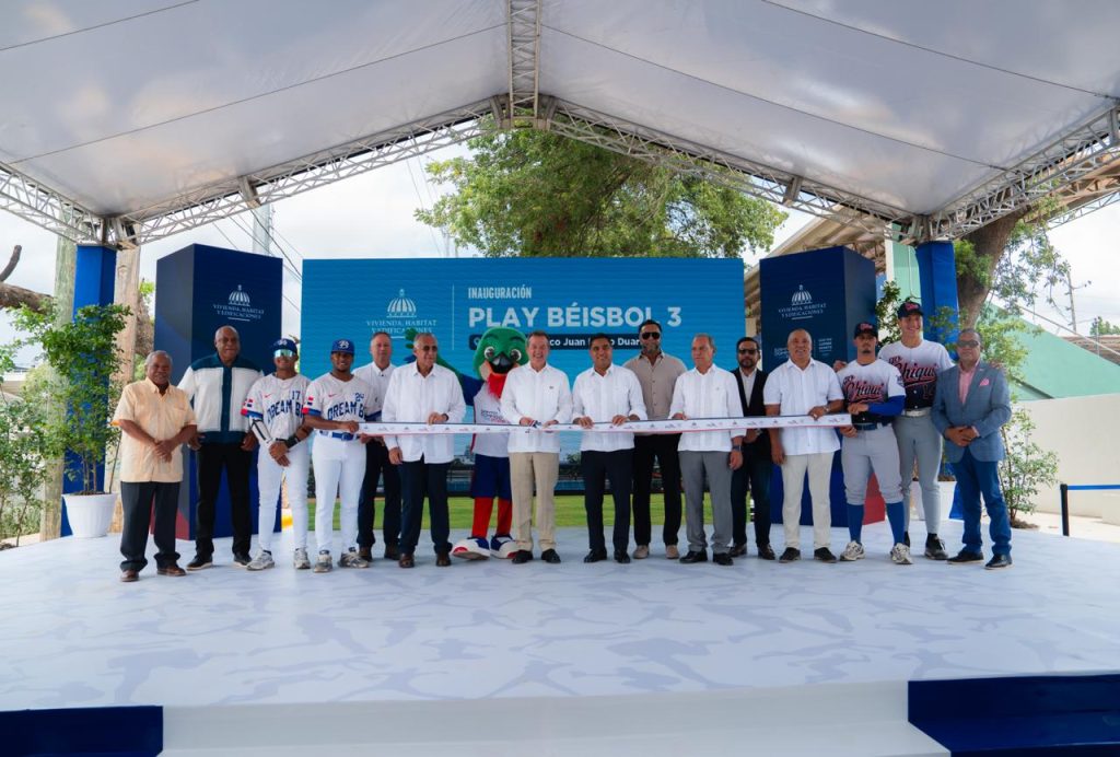 MIVHED hace entregas finales para Juegos Centroamericanos y del Caribe; ministro Bisonó inaugura estadio de béisbol en el Centro Olímpico