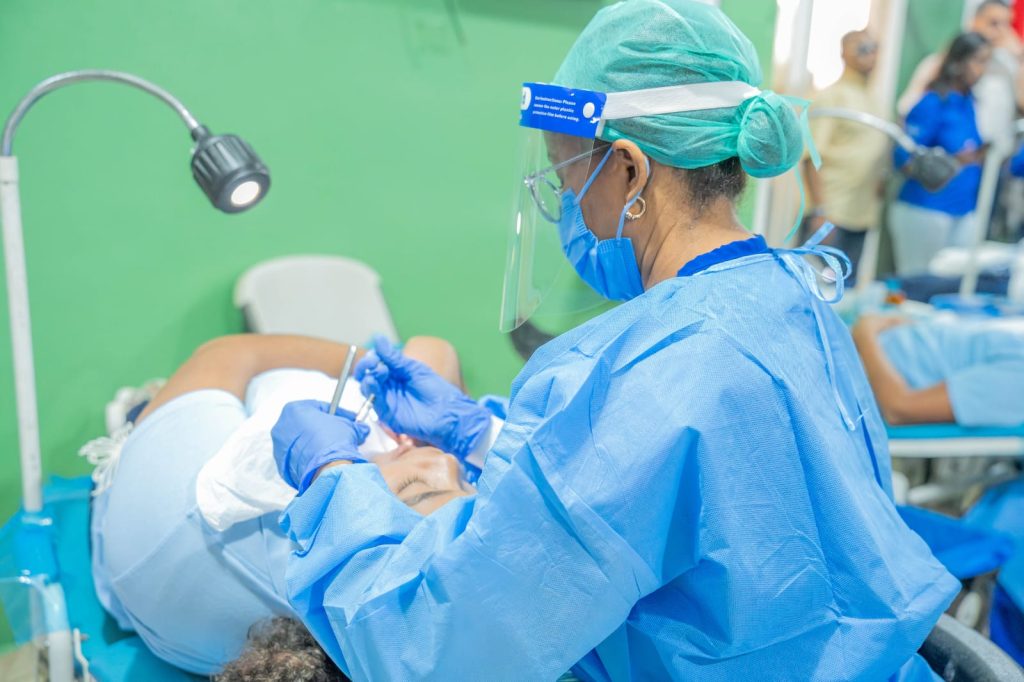 INABIE brindó atención odontológica a más de 37 mil estudiantes durante el año escolar 2025-2026