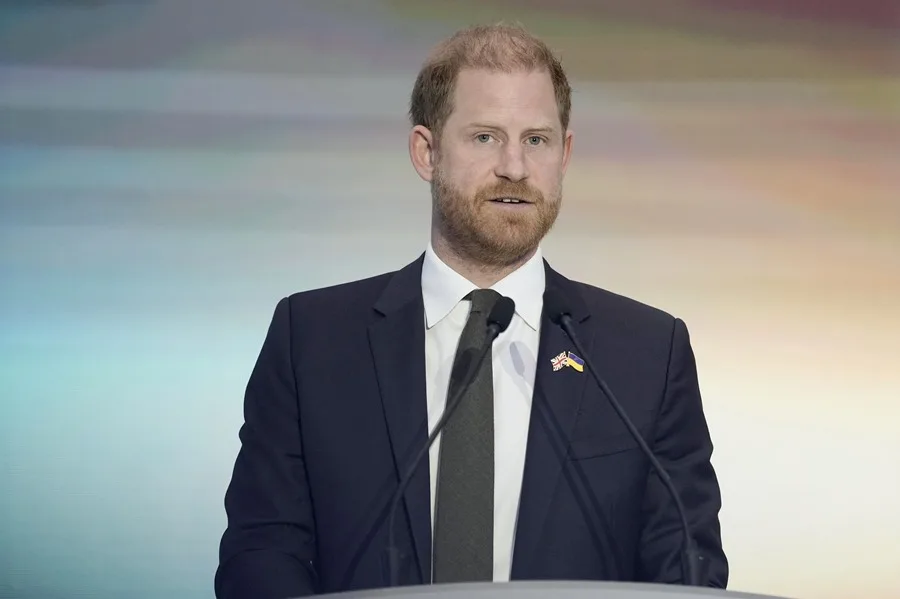 La Justicia británica falla contra el príncipe Enrique en su demanda al Daily Mail príncipe Enrique