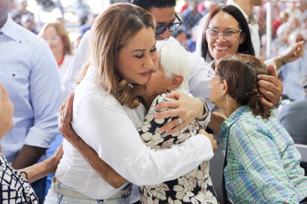 Supérate lleva protección social a más de 14,000 hogares en San José de Ocoa