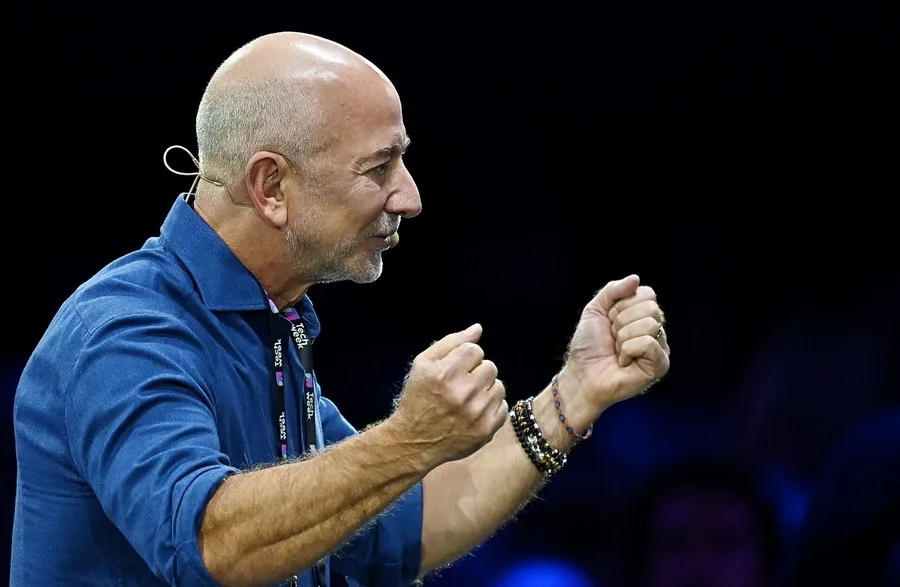 Jeff Bezos vende 15 millones de acciones de Amazon tras alcanzar su máximo valor Jeff Bezos