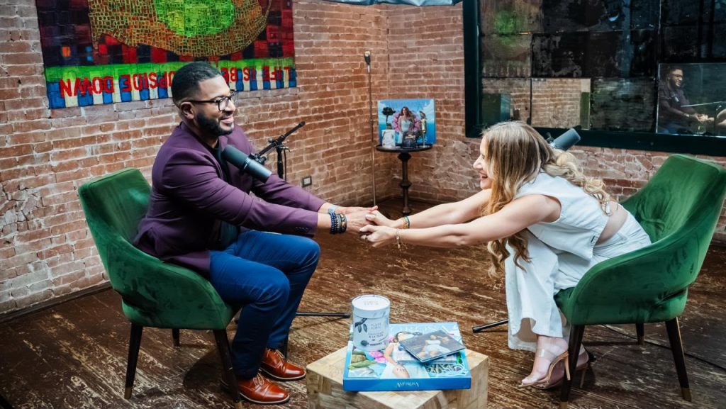 «Se puede vivir de contar las buenas historias»: Vladimir Jáquez, «Lord Jáquez», habla de su fórmula en «Cinco Palabras»