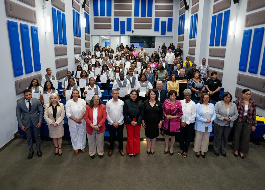 INFOTEP, Ministerio de Trabajo y World Vision certifican a 46 profesionales en prevención y erradicación del trabajo infantil