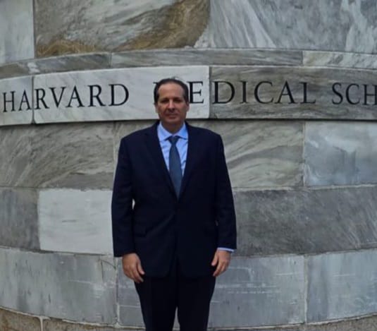 Víctor Atallah impulsa alianzas académicas en Harvard y presenta avances de salud en Washington