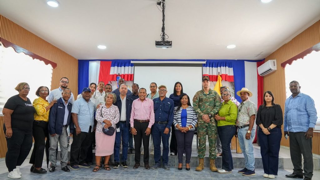 ETED y autoridades de la provincia Independencia consolidan alianza para proteger infraestructuras eléctricas