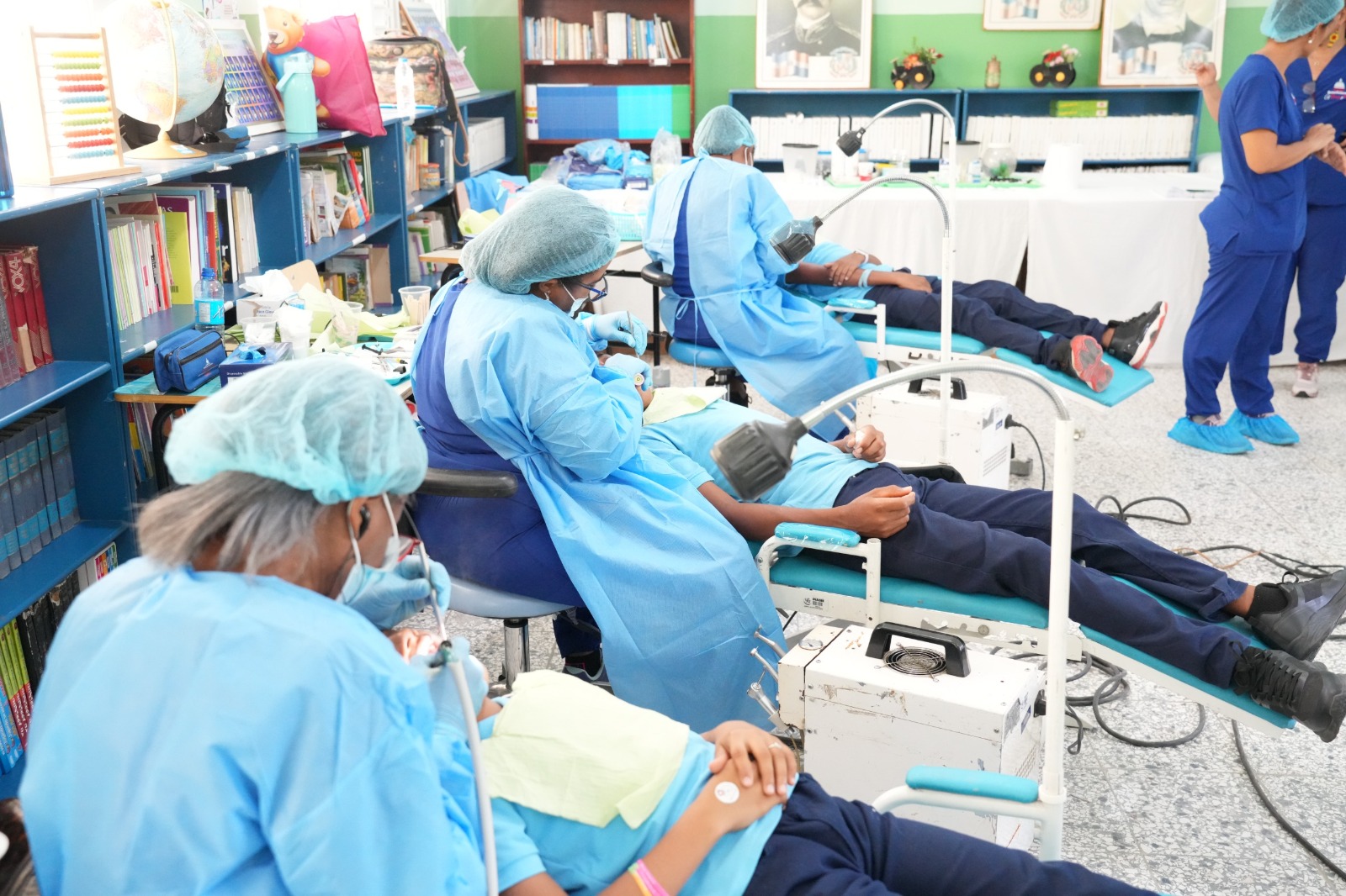 El INABIE beneficia a más de 600 estudiantes de Dajabón con atenciones en jornada salud integral