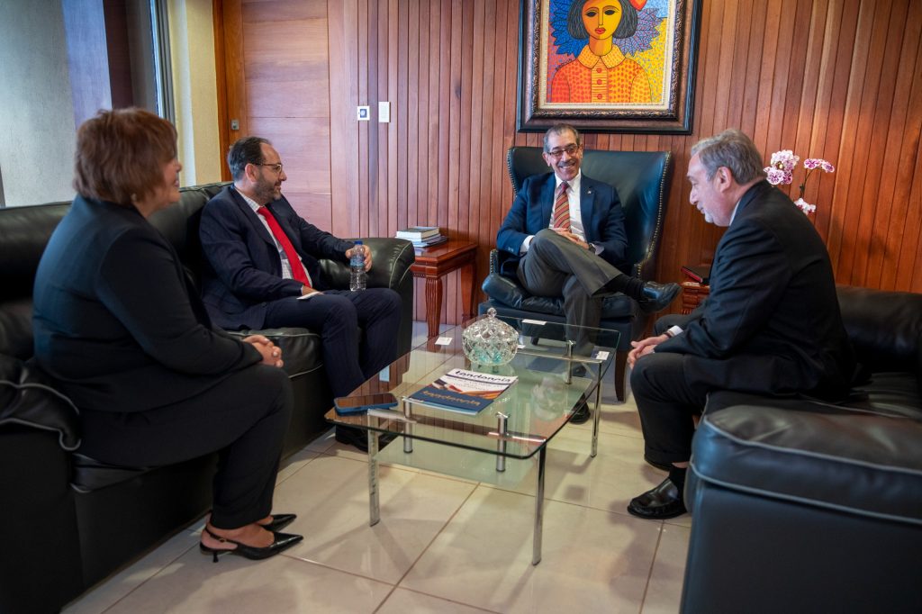 UASD y UNIR fortalecen vínculos para ampliar la cooperación académica