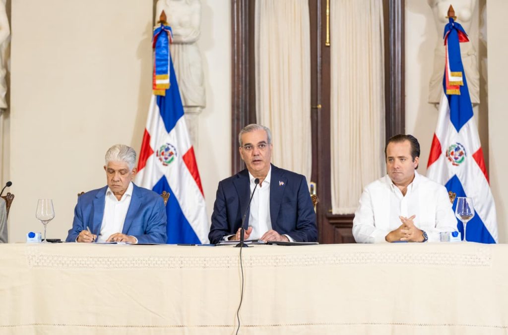 Presidente Abinader anuncia gobierno ha contratado en obras más de 31 mil millones de pesos, de los fondos obtenidos con renegociación del contrato de AERODOM