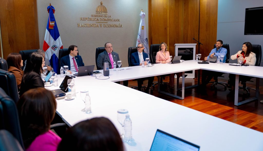Gobierno impulsa la Política Nacional de Cuidados con RD$21,977 millones para el presupuesto de 2027